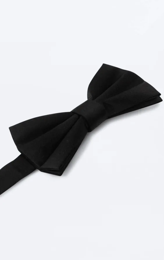 Black Silk Bow Tie (Pre-Tied & Self-Tie) - photo 1 Black Silk Bow Tie (Pre-Tied & Self-Tie) - photo 1