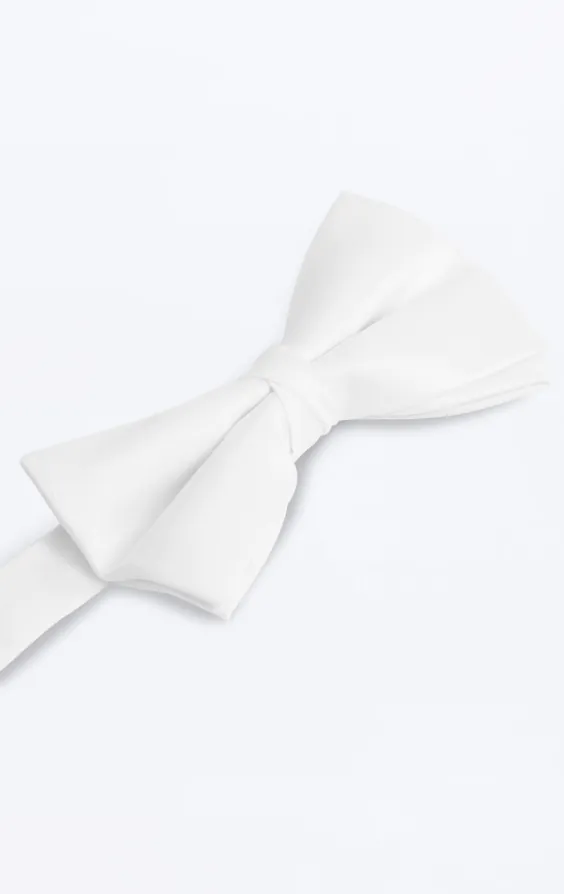 White Bow Tie (Pre-Tied & Self-Tie) - photo 1 White Bow Tie (Pre-Tied & Self-Tie) - photo 1