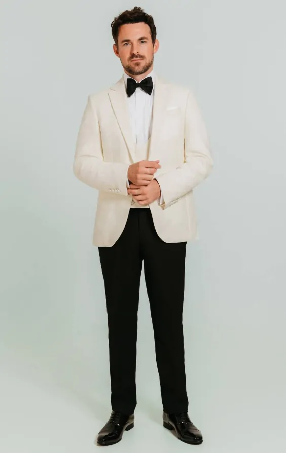 White Notch Lapel Suit 102359 main image 1