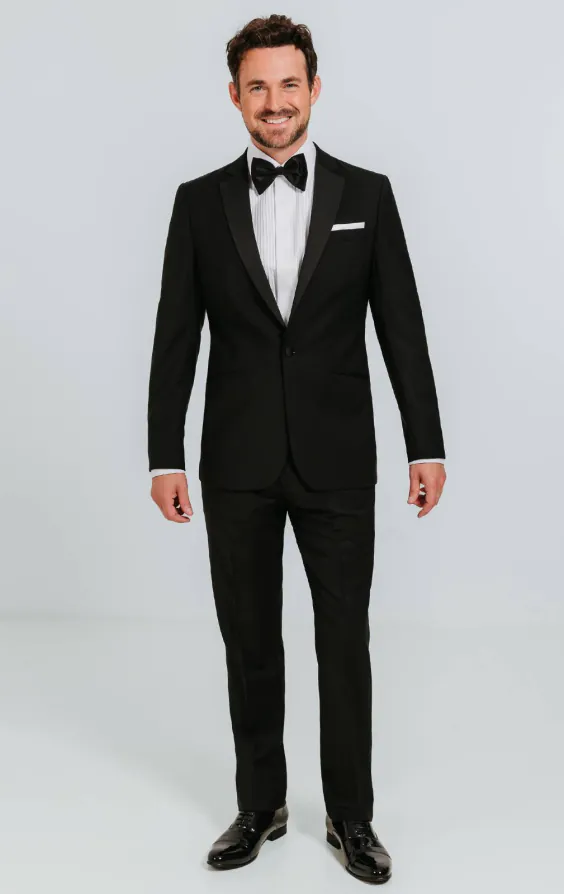Black 100% Wool 2 Piece Tuxedo, Tuxedo Shirt, Tuxedo Shoes, Cummerbund, Bow Tie - photo 1 Black 100% Wool 2 Piece Tuxedo, Tuxedo Shirt, Tuxedo Shoes, Cummerbund, Bow Tie - photo 1